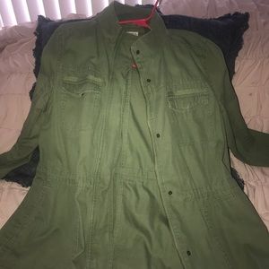 Cute utility jacket in green. Only worn 1x